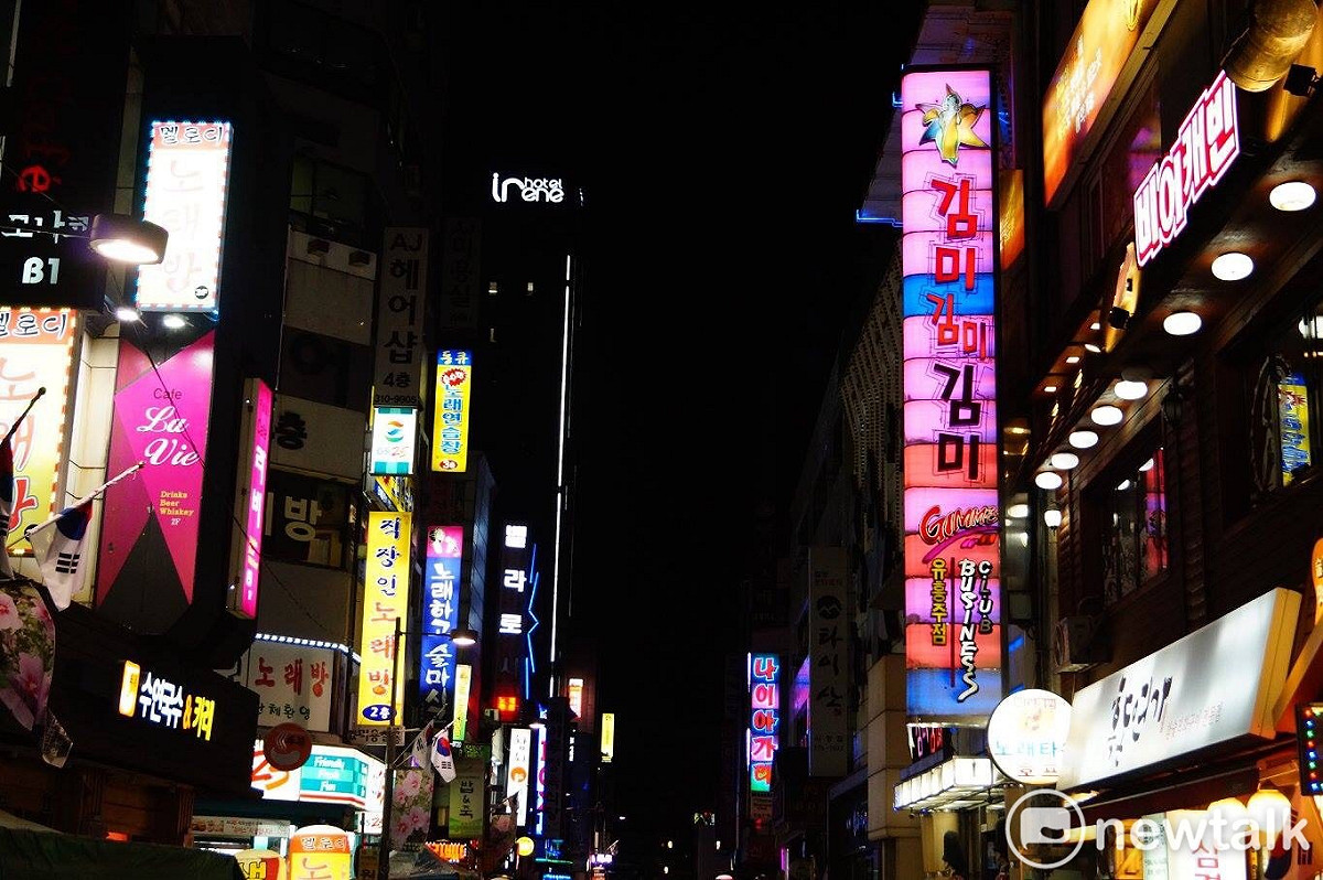 武漢肺炎疫情延燒至南韓，我國外交部表示，自今天起調整韓國旅遊警示為「黃色」。 圖：閻芝霖/提供（資料照）
