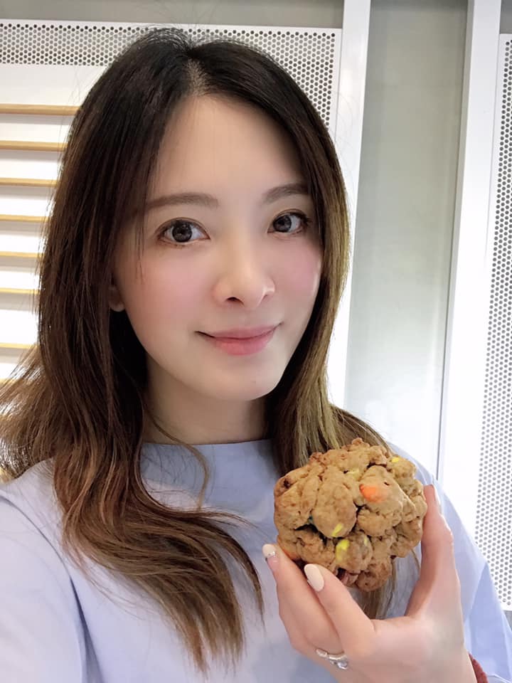 劉真病況轉好，劉媽媽證實女兒正平安甦醒恢復中。 圖：取自劉真臉書
