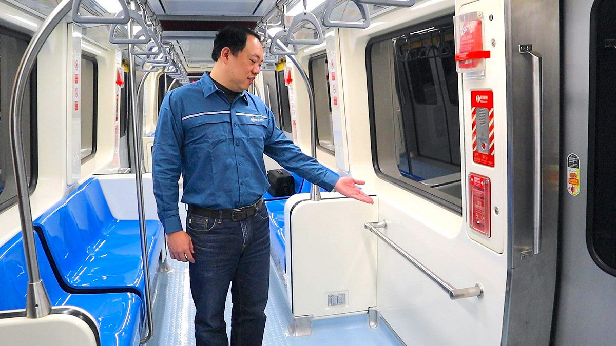 原先的行李架也進行移除，方便輪椅及兒童推車旅客進出。 圖：台北捷運／提供
