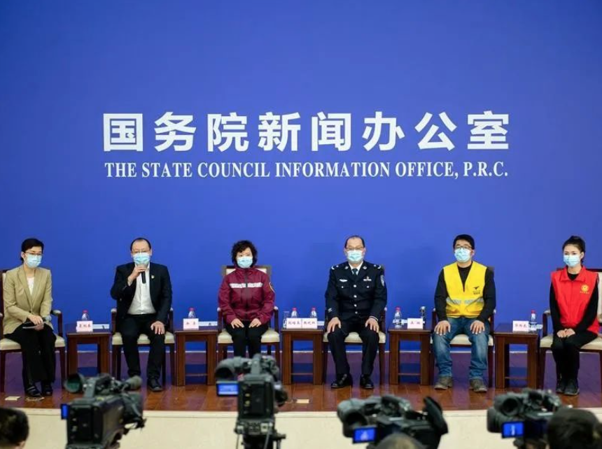 國務院新聞辦公室23日在武漢舉行第三場新聞發佈會。 圖：翻攝自中國「人民網」