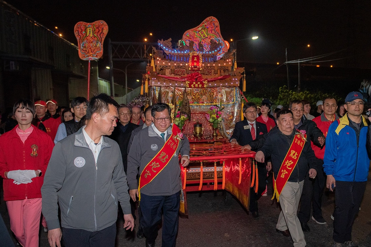 桃園龍德宮在武漢疫情升溫時南下進香，引起外界熱議，如今桃園市長鄭文燦宣布，自己將取消參加接駕儀式。 圖：翻攝自鄭文燦臉書