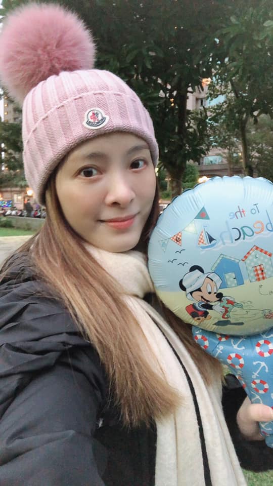 劉真已經卸下葉克膜，外傳她可能安裝人工心臟或心室輔助器以延續存活時間，等待心臟移植。 圖：取自劉真臉書