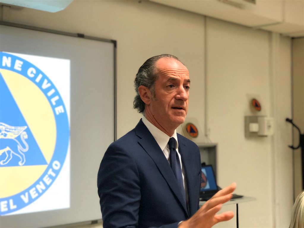 北義威內托區長柴亞29日表示，義大利人衛生習慣很好不用擔心武漢肺炎疫情，中國傷亡慘重是因為「他們愛吃活老鼠」。 （圖取自facebook.com/zaiaufficiale）