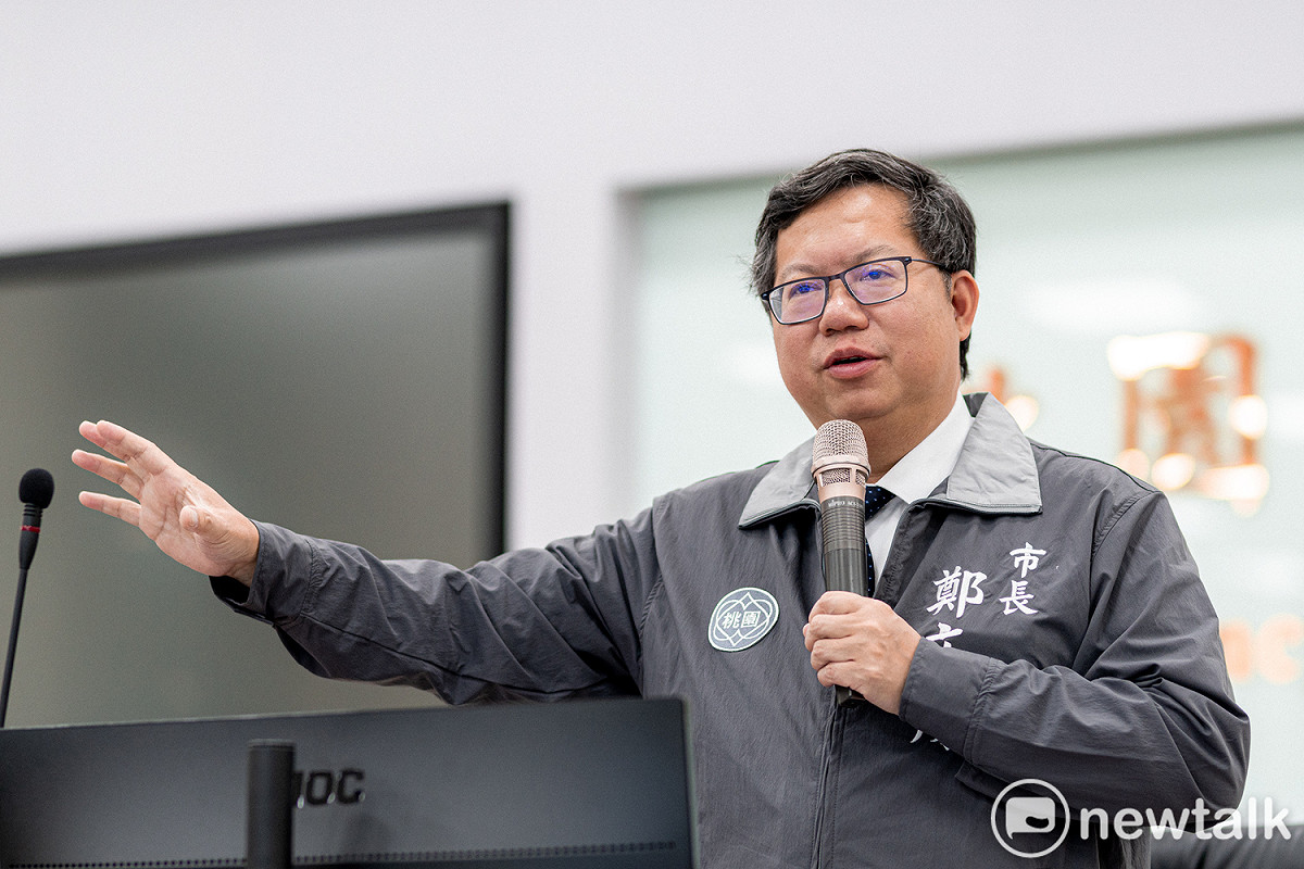 鄭文燦認為11家急救責任醫院應分擔收治發燒病人，不要把所有病人都往長庚醫院送。 圖：林昀真／攝