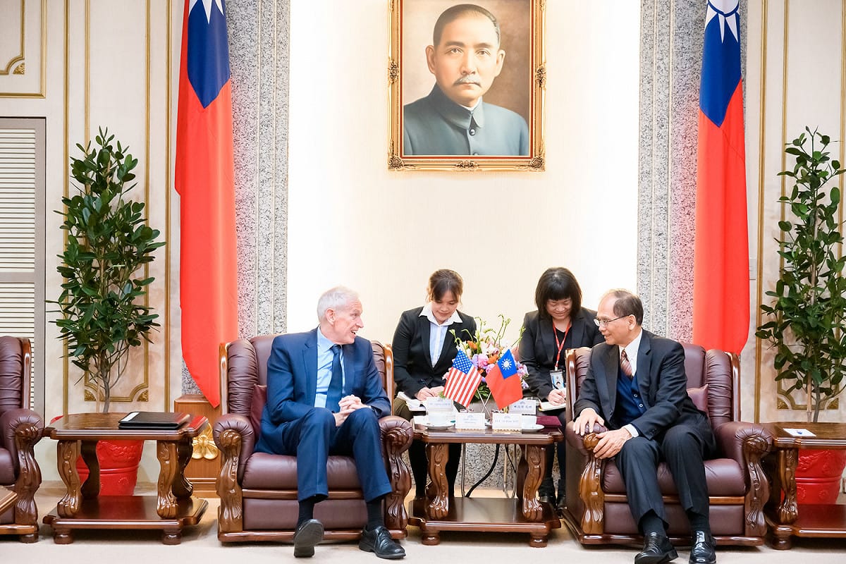 游錫堃會見美國在台協會主席莫健大使(Amb. James F. Moriarty)一行5人。 圖：游錫堃辦公室提供
