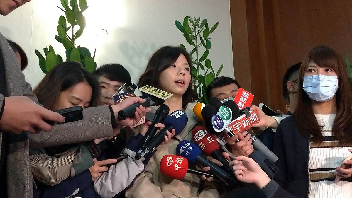 面對外界質疑，洪慈庸強調，盼大家給她時間證明能把工作做好。 圖：陳佩君/攝