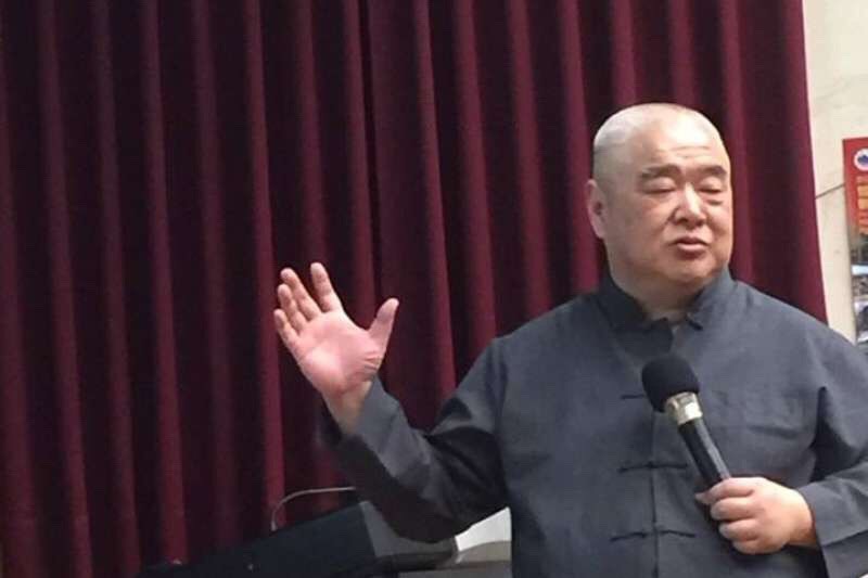 民眾黨推薦監委人選立法院前公報處長尹章中。 圖：民眾黨 / 提供