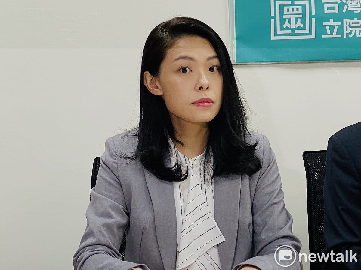 民眾黨立委高虹安今（23）日在教育及文化委員會召委選舉中，將票投給國民黨團；最終，該委員會召委由藍綠各佔1席。 圖：周煊惠 ／攝（資料照）