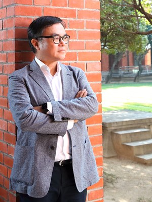 黃文彬向市長盧秀燕請假，實施居家自主管理14天，期間將在家辦公。 圖：翻攝自台中市都發局官網