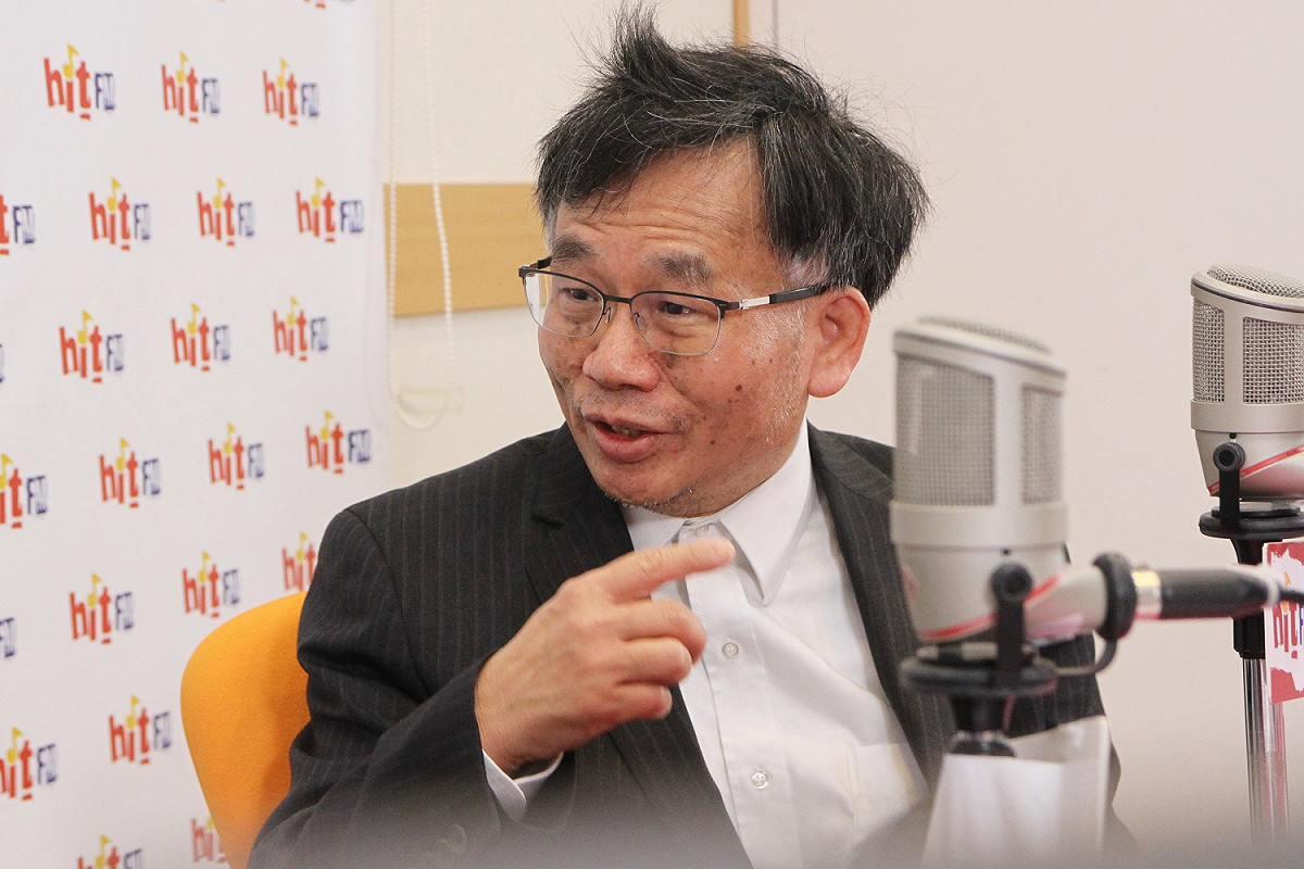 台大公共衛生學院副院長陳秀熙今（20）天接受廣播節目專訪。 圖：Hit Fm《周玉蔻嗆新聞》製作單位提供