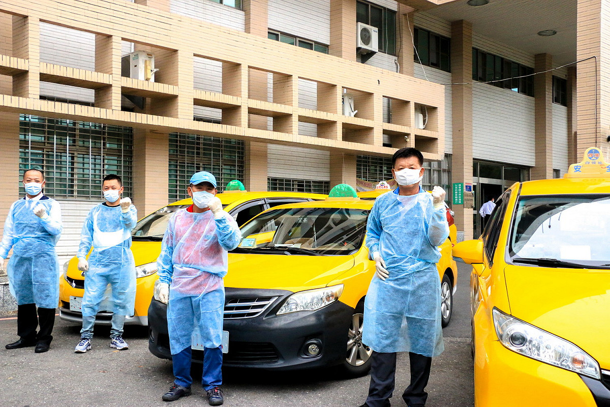 屏東縣政府正式啟動防疫計程車服務。 圖：屏東縣政府/提供