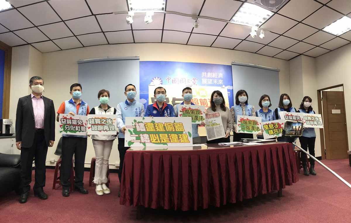 國民黨高市議會黨團開記者會訴求罷韓連署違法不成立。 圖：國民黨高雄市議會黨團團（資料照片）