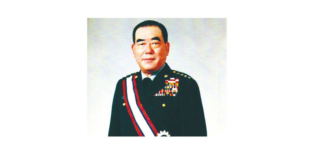 郝柏村當年意氣風發 圖:擷取自臉書