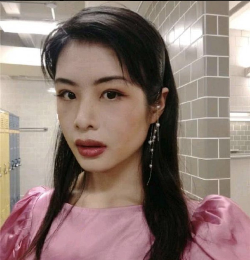 中國學生許可馨出國留學後，竟罵中國人賤骨頭。 圖：翻攝自心鳴堂