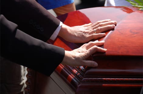 歐洲多國老人遭遺棄身亡 圖：翻攝自西班牙ILES FUNERAL HOMES