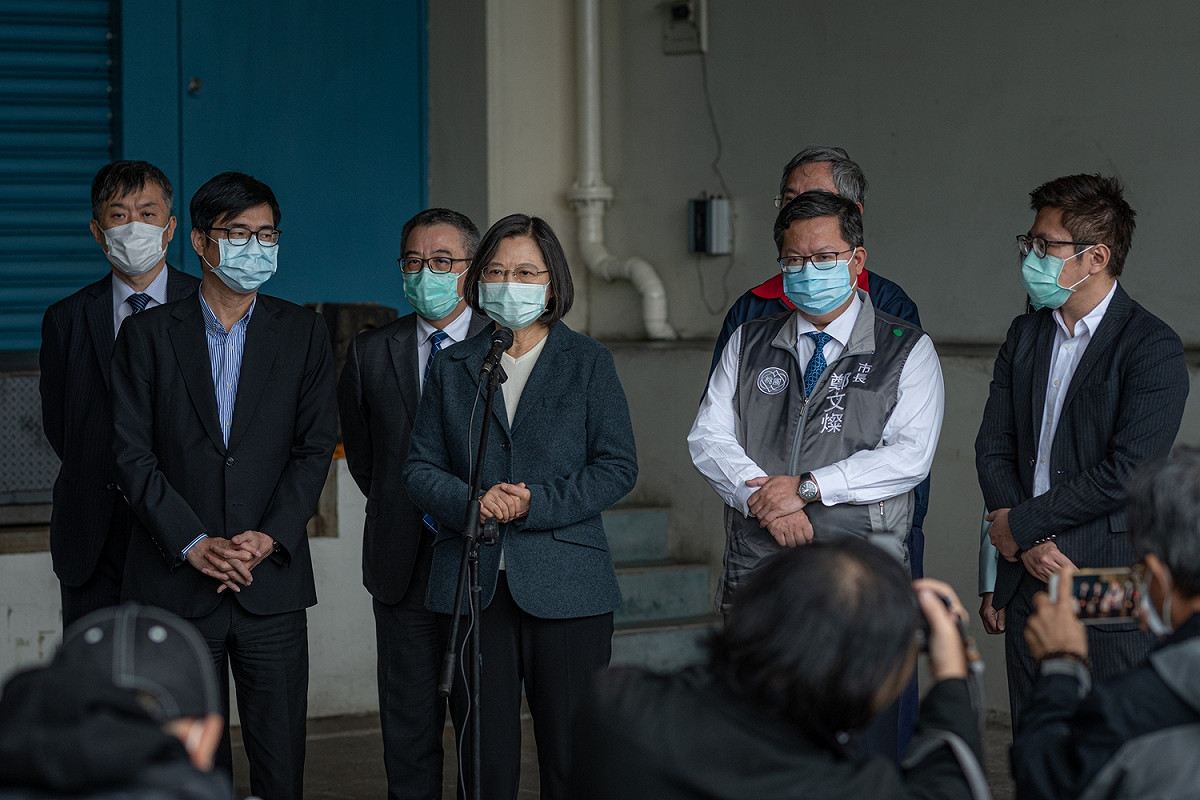 蔡英文說明中央擬捐贈其他國家的１千萬口罩僅佔目前國內產能有限的比例。 圖：桃園市政府／提供
