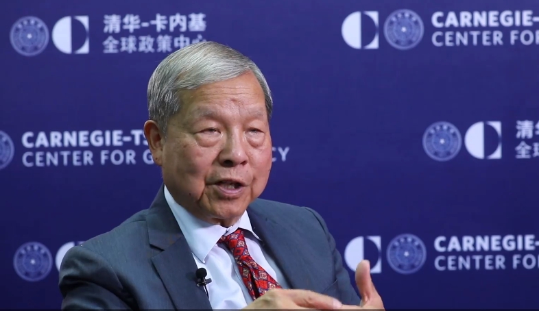 經濟學者黃育川指出，中國的經濟要看中、美貿易戰。 圖：擷取自臉書