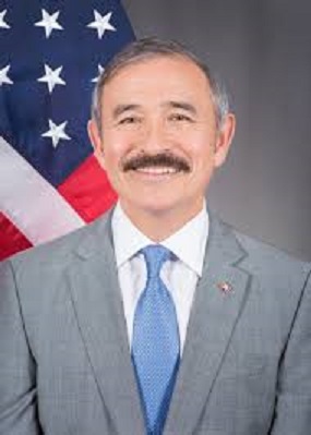 美國駐韓大使哈里斯（Harry Harris）已萌生去意，只想待到11月美國總統大選，無論現任總統川普是否連任，他都不打算繼續駐韓。 圖 : 翻攝自維基百科