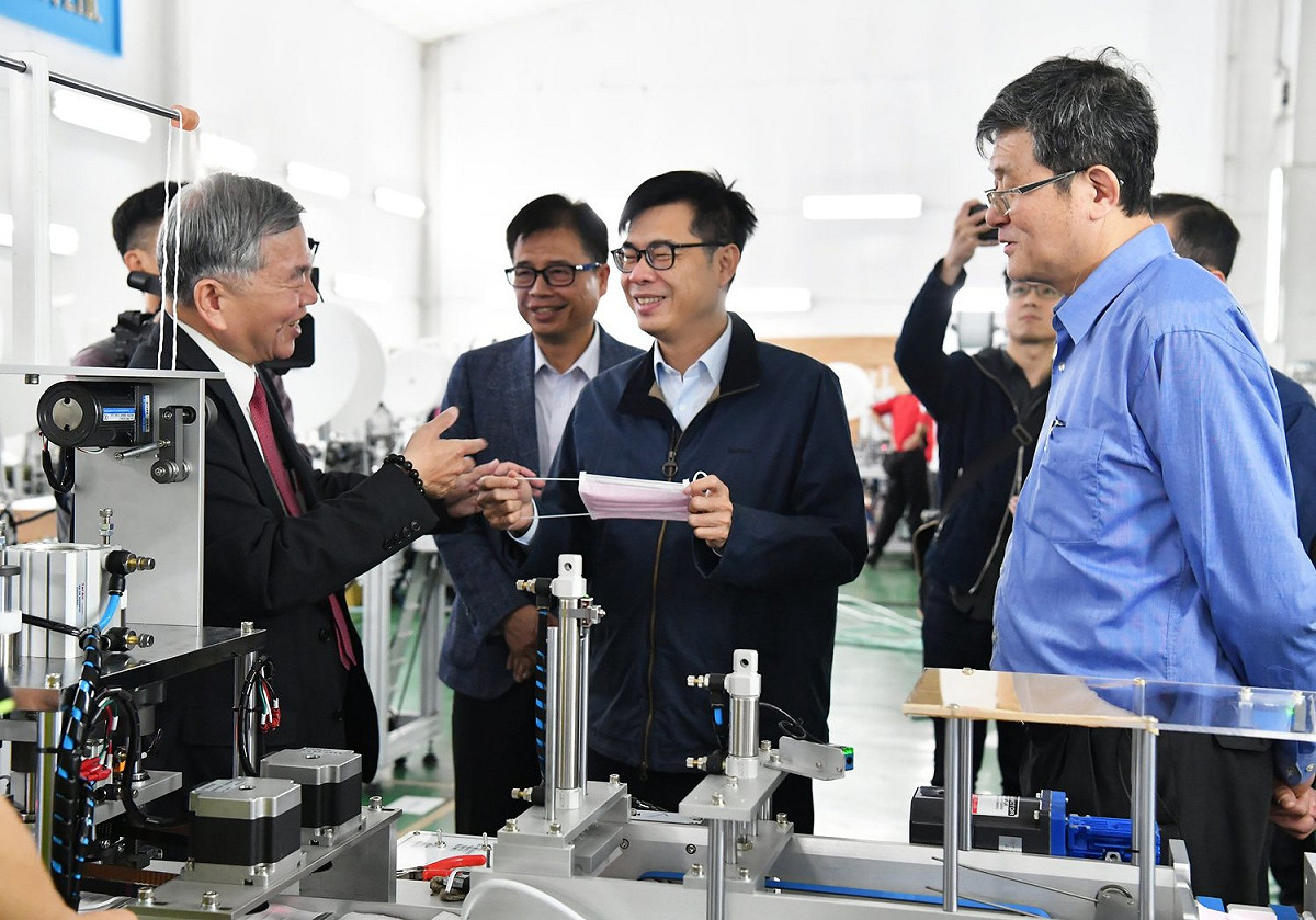 口罩國家隊圓滿達成任務。 圖：擷自陳其邁臉書