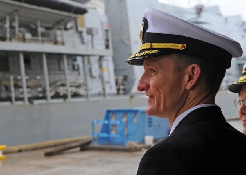 美國航母「羅斯福號」前任艦長克勞齊。 圖：翻攝自環球網