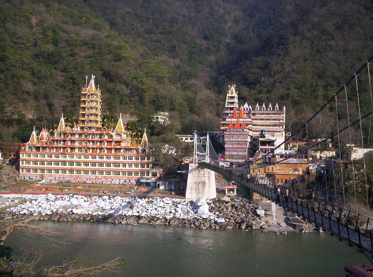印度官員今天表示，有10名外國觀光客因在小鎮瑞詩凱詩（Rishikesh）散步，違反防疫管制令，被罰寫500遍「對不起」以示悔悟。 圖 : 翻攝自維基百科