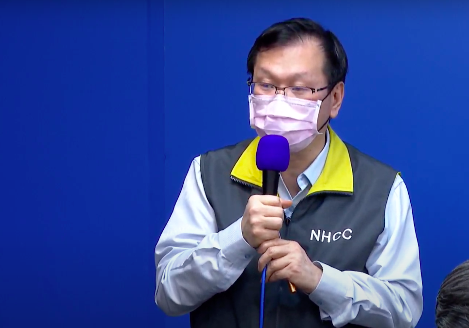 中央流行疫情指揮中心發言人莊人祥 圖：翻攝疾管署直播畫面