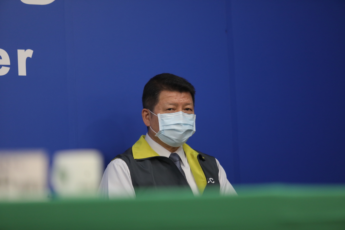 國防部軍政副部長張哲平。 圖：取自中央流行疫情指揮中心直播影片