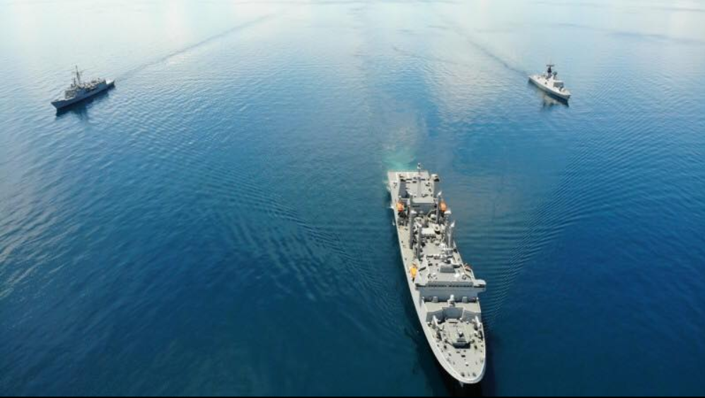 海軍敦睦艦隊共24人確診武漢肺炎。 圖：翻攝自王定宇臉書(資料照片)