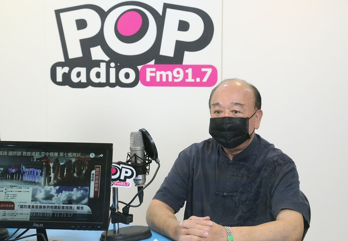 國民黨立委吳斯懷接受電台專訪。 圖：《POP撞新聞》/提供