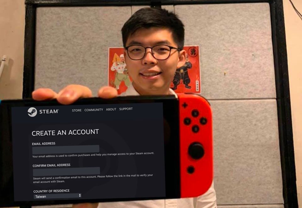 香港眾志秘書長黃之鋒在臉書上傳一張日前拿著任天堂SWITCH的P圖，將遊戲機內的畫面改成STEAM創辦帳號的介面。 圖：翻攝自黃之鋒臉書