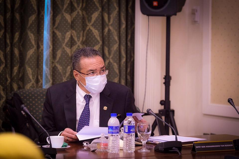 針對中國和馬來西亞的船隻日前在南海發生對峙，馬來西亞外交部長希山慕丁今日強調，我國將持續捍衛在南海的權益，也希望以和平的方式解決此次的爭端。 圖：翻攝自Hishammuddin Hussein臉書
