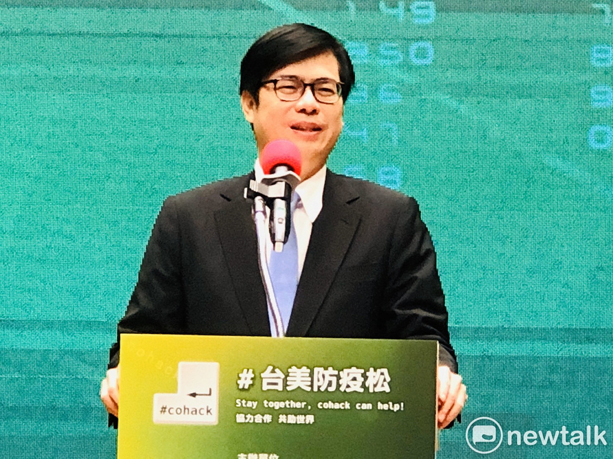 行政院副院長陳其邁今（24）天出席「台美防疫松（cohack）」活動後受訪。 圖：謝莉慧/攝