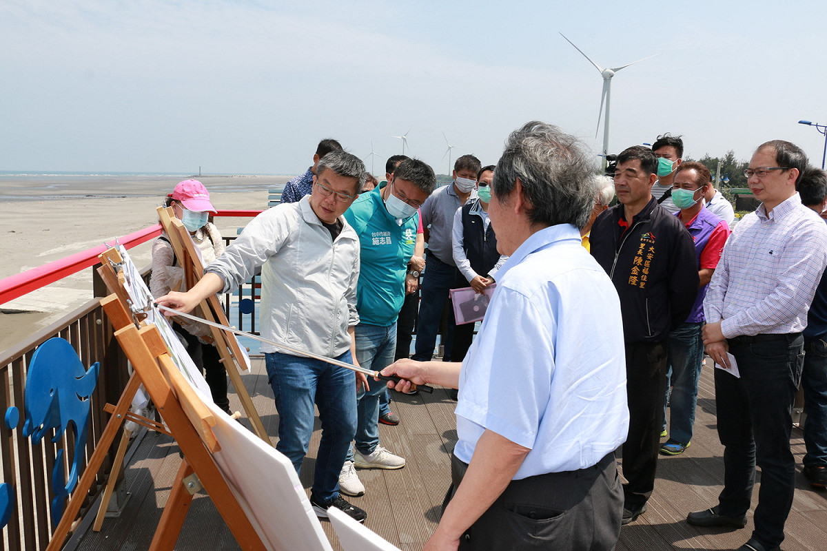 蔡其昌率相關單位會勘大安濱海「綠光森林」計畫。 圖：蔡其昌辦公室/提供