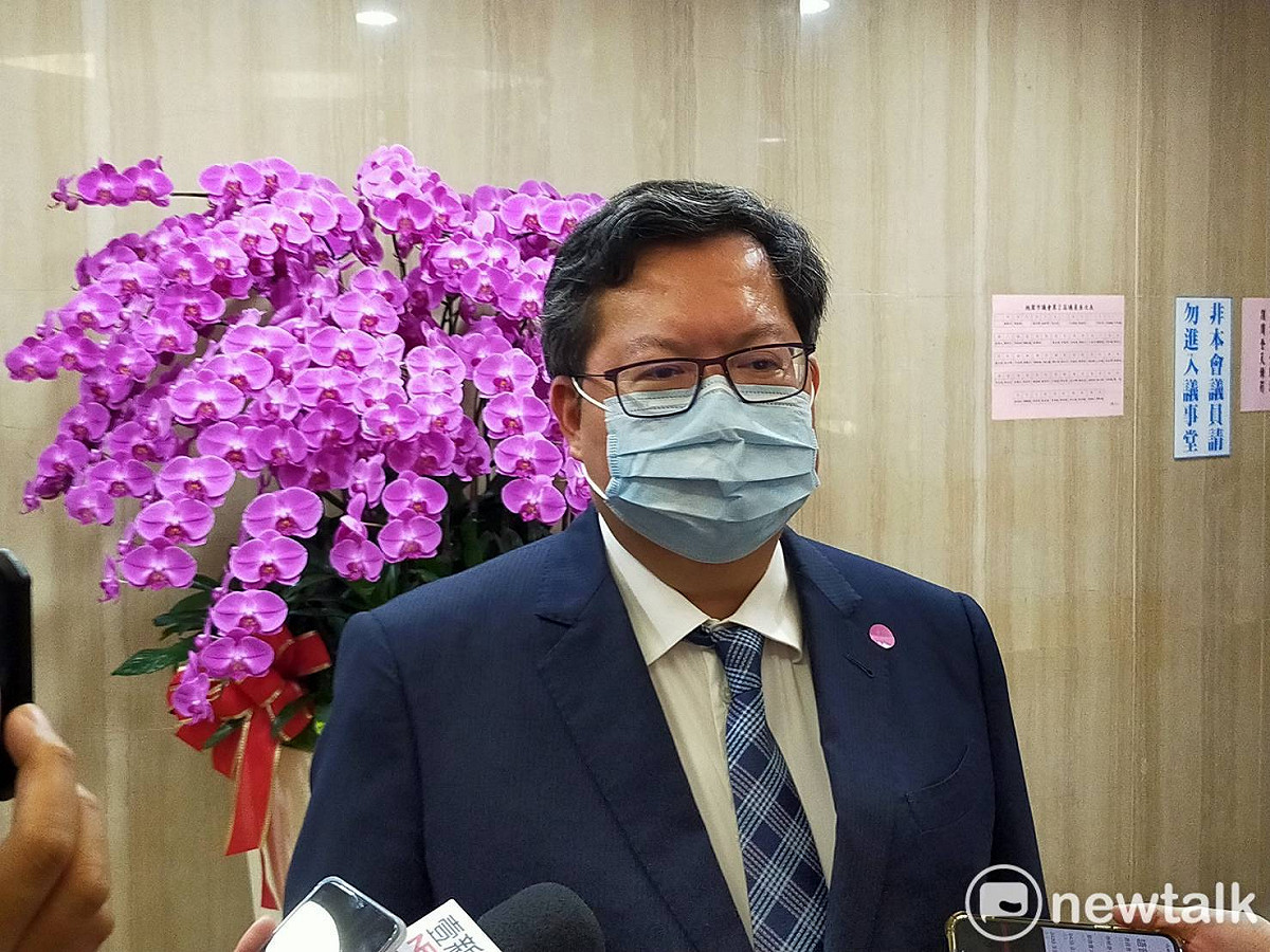 鄭文燦強調工安不能打折扣，對於停車場工程坍塌原因，市府已委請三大公會嚴謹調查。 圖：林昀真／攝