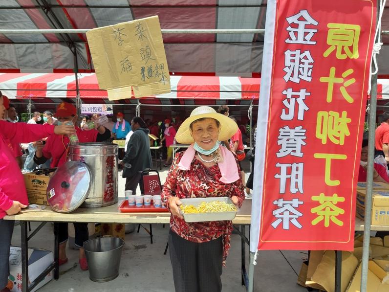 默默付出的周李月鶴阿嬤