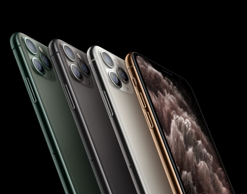 蘋果今年的iPhone 13全機種可能都會有升級版超廣角鏡頭，大幅強化夜拍功能。圖為蘋果iphone示意圖。 圖：取自蘋果官網