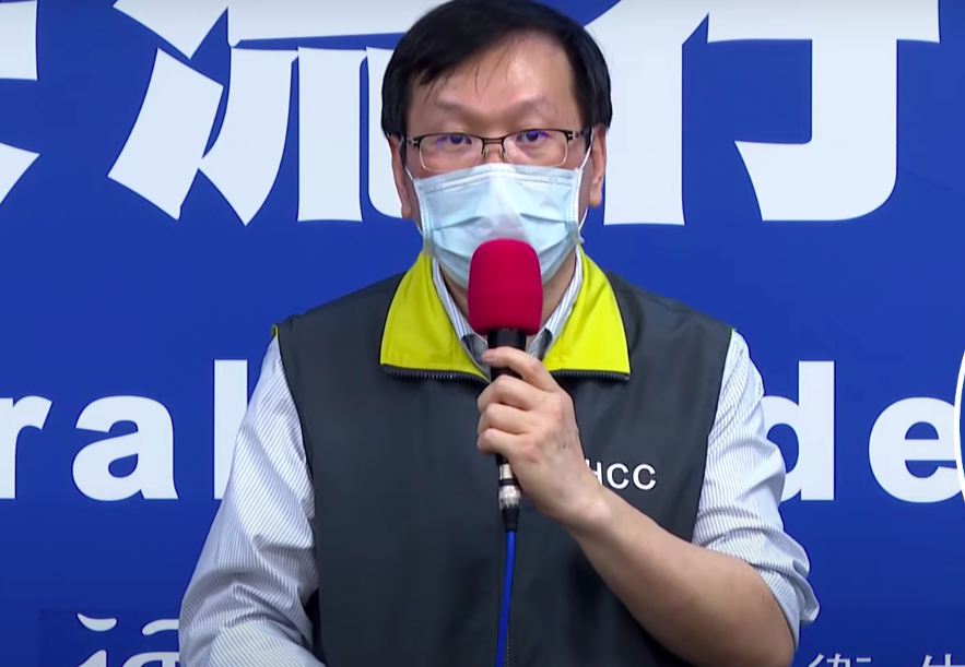 中央流行疫情指揮中心發言人莊人祥 圖：翻攝疾管署直播畫面