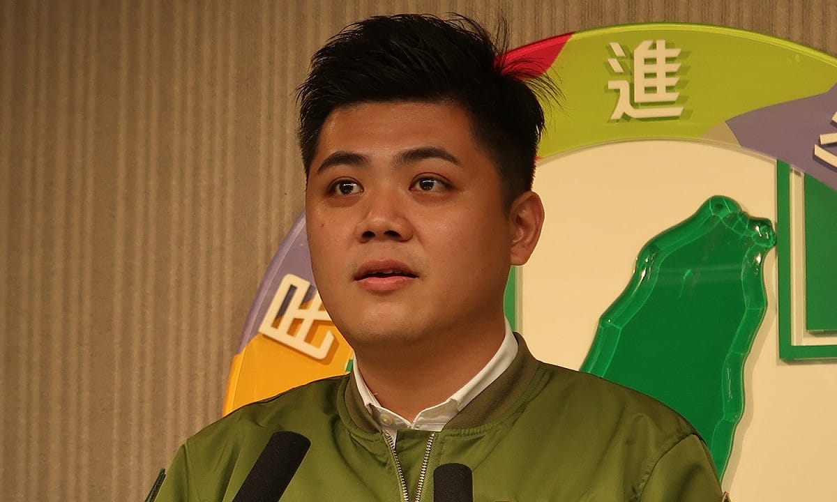 民進黨發言人陳建名 圖：林朝億/攝
