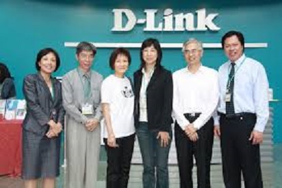 友訊科技日前宣布，因兩年內領取獨董以外薪酬逾新台幣50萬元，獨立董事鍾祥鳳、馮忠鵬當然解任；遭解任獨董今天指出，友訊董事長胡雪不該排斥外部經理人經營。 圖 : 翻攝自dlinktwblog.pixnet.net