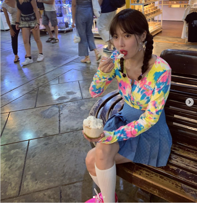 美國洛彬機潮牌「UNIF」深受韓星喜愛。 圖：翻攝自泫雅IG