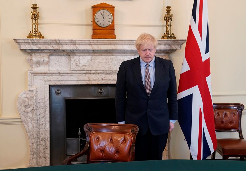 英國首相強生（Boris Johnson）今天晚間7時（台北時間11日凌晨2時）將對全國發表演說，宣布初步解禁方案，不過科學家警告，如果太快解除禁令，死亡人數到年底恐會達到10萬人。 圖/Boris Johnson臉書粉專