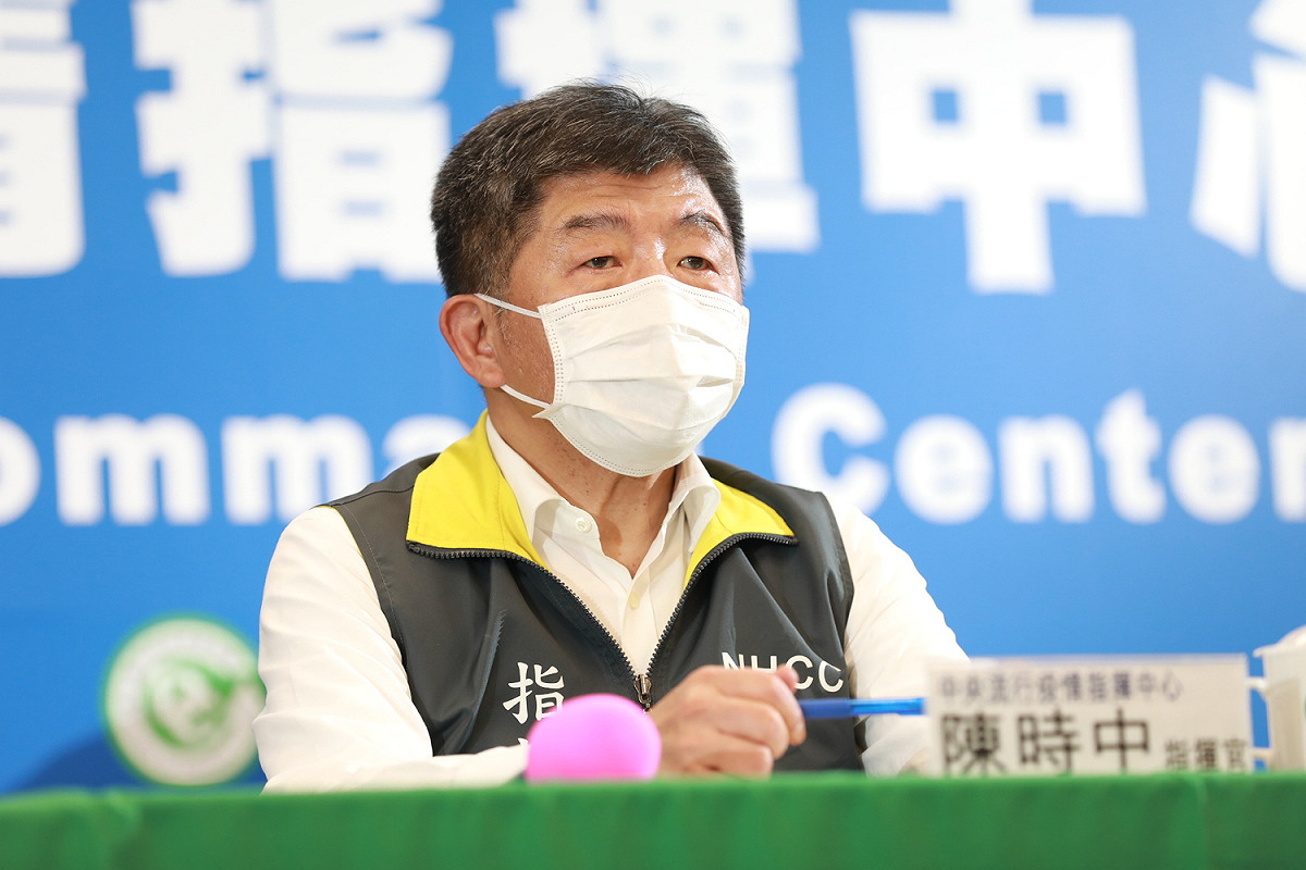 針對遭台北市長柯文哲批判是「典型不想負責任」，中央流行疫情指揮官陳時中今日表示，如果有任何疑慮可以將資料送交中央，由中央來評估。 圖：中央流行疫情指揮中心／提供