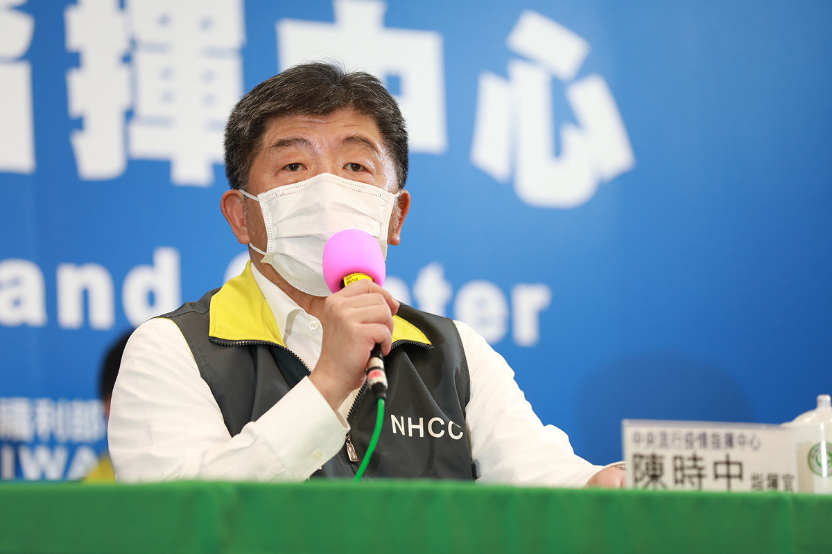 衛福部長陳時中日前提出調整健保費率的議題，引起外界討論，對此，前衛生署長楊志良表示，現在討論的時機是對的，陳時中不做，也沒有人敢做了。 圖：疾管署／提供（資料照）