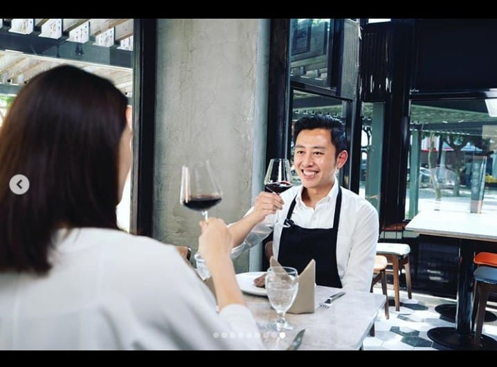 林智堅邀請太太品嘗他親手做的料理。 圖：翻攝自林智堅IG