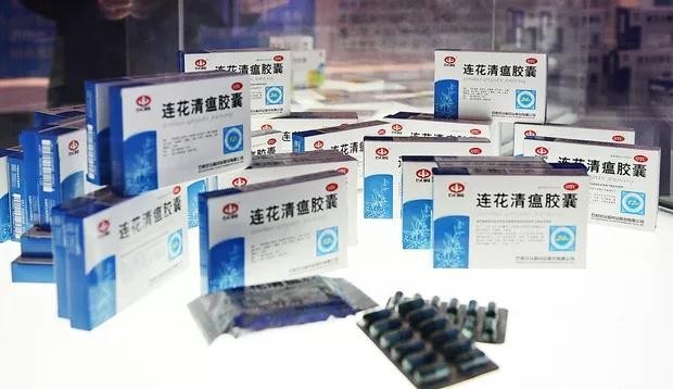 「連花清瘟」稱能治療武漢肺炎輕症患者，瑞典政府對此進行檢驗，發現主要成分只有吃了會涼涼的「薄荷醇」。 圖：翻攝微博