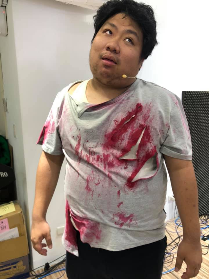 知名實況主「亞洲統神」張嘉航今(12)在臉書怒嗆中原大學教授招名威，滾出中原get out！ 圖：翻攝亞洲統神-張嘉航臉書粉絲專頁
