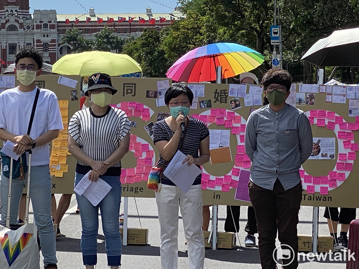 伴侶盟、跨同盟今舉辦記者會，呼籲儘速通過跨國同婚，補足平權缺角。 圖：周煊惠 ／攝