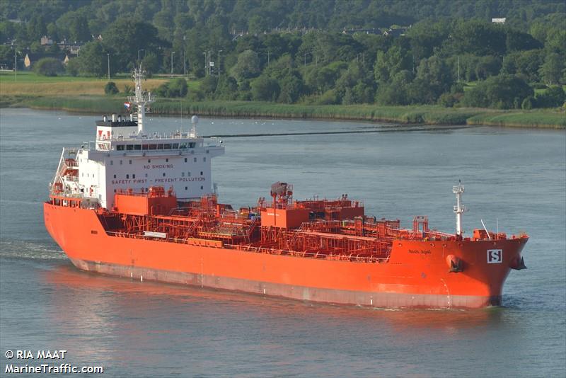 英國油輪「Stolt Tankers」2016年建造完成，目前懸掛英國旗幟，主要運輸石化產品。 圖：翻攝自Dryad Global推特