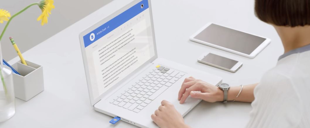 Google Chrome瀏覽器上一款外掛擴充程式遭駭客植入惡意程式碼，恐使用戶陷入廣告詐騙的風險中。 圖：翻攝自Google Chrome 網誌
