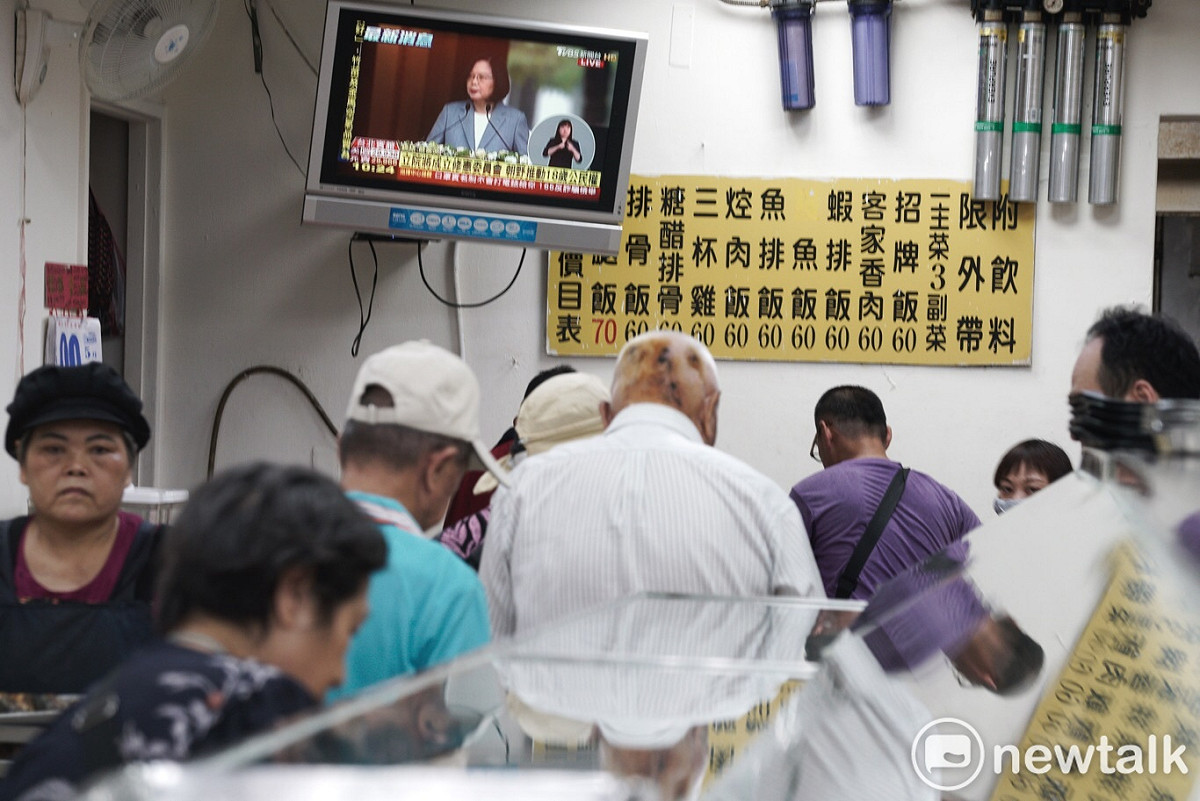 蔡英文就職演說要聽，肚子也要顧。 圖：張良一／攝